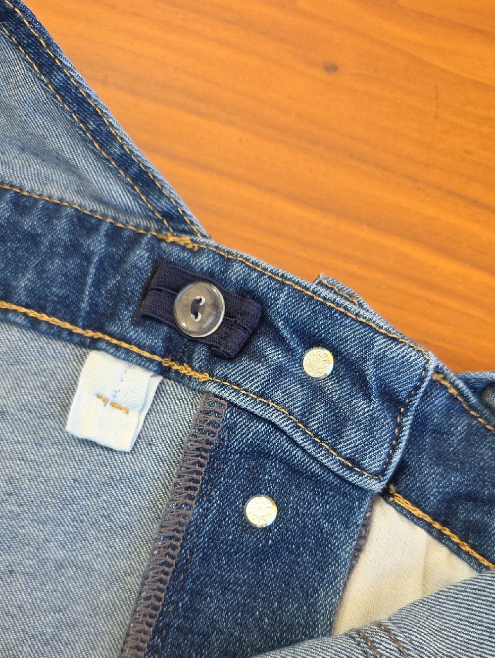 GAP Maternity Blue Denim Women's Overalls with Front Bib Pocket - Picture 6 of 6